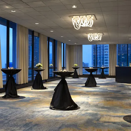 Voco Downtown - Riverwalk By Ihg Chicago