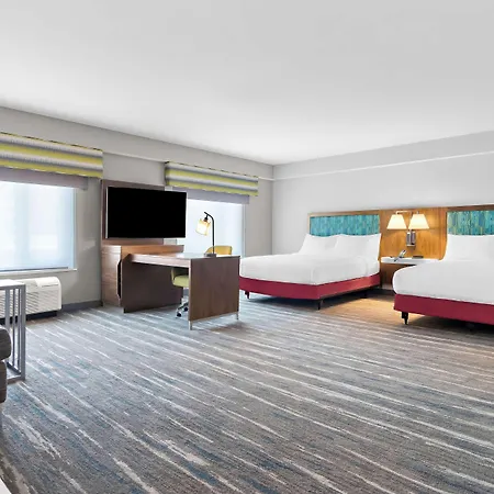 Hampton & Medical District Uic Hotel 3*