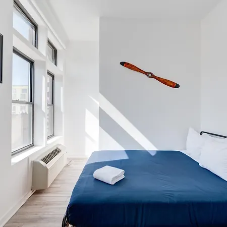 Second Floor By 747 Lofts Hotel *