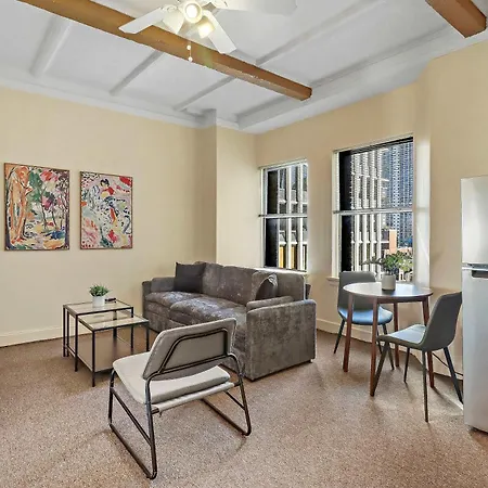 Apartment Life Simplified & Furnished 1br - Sp 1110 Chicago