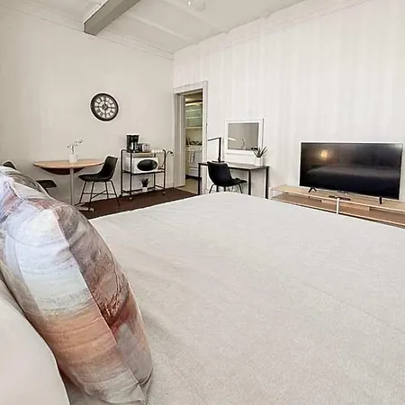 Gold Coast Living - Sp 1204 Chicago