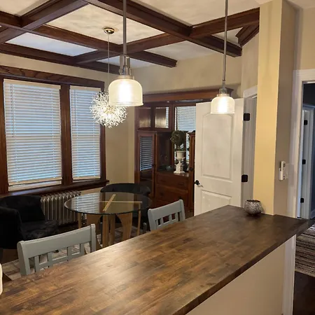 Edgewater Andersonville-area Close To Loyola Ez Parking * Chicago