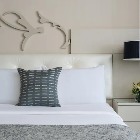 The Midland Hotel, Chicago, A Tribute Portfolio Hotel 4*