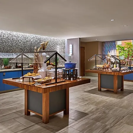 Hyatt Centric Magnificent Mile Hotel