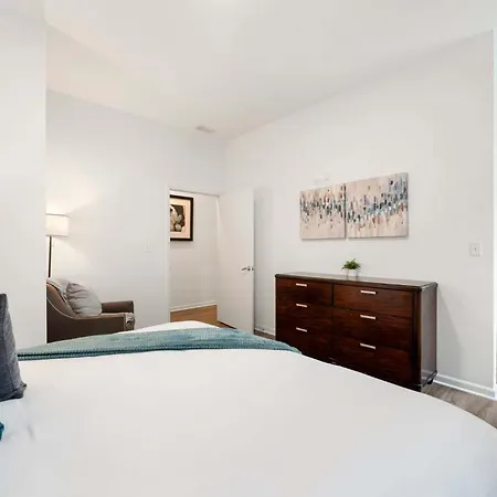 Holiday home Stylish 3br Gem In Prime Location Chicago