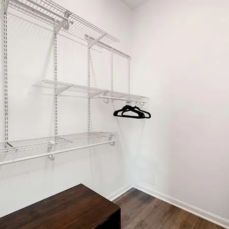 Stylish 3br Gem In Prime Location Holiday home