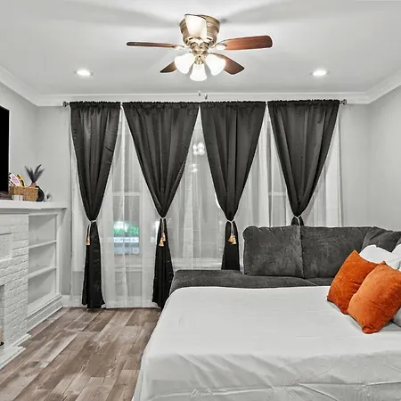 Apartment Little India Gem - Bollywood Retreat Near Markets Chicago