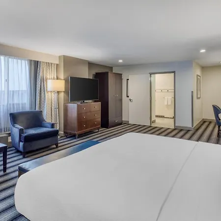 Western Downtown-river North 3*