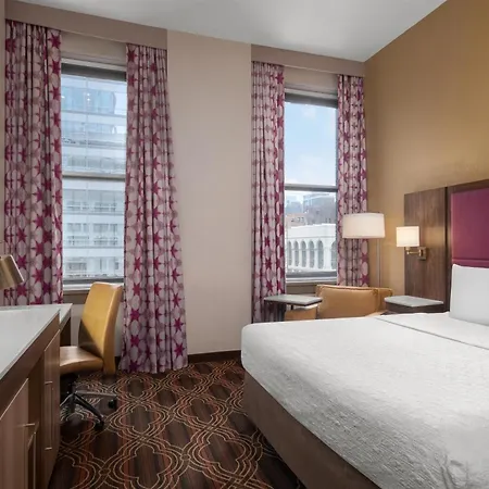 Hotel Hampton Majestic Theatre District Chicago