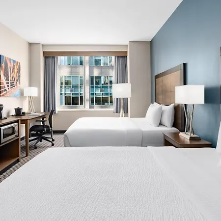 La Quinta & By Wyndham Downtown