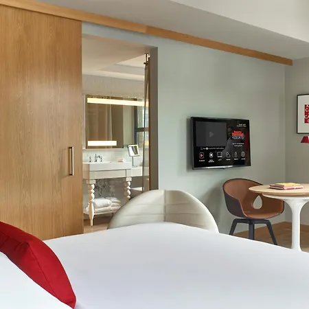 Hotel Sports Illustrated Chicago