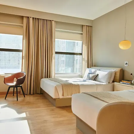 Sports Illustrated Hotel 4*