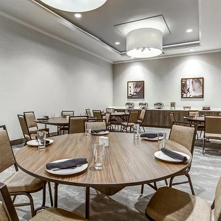 Hotel Cambria Loop - Theatre District 4*