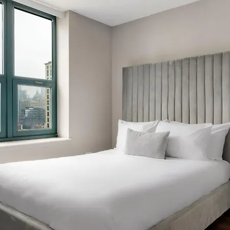 Aparthotel Kasa Magnificent Mile 4*