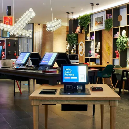 Hotel Citizenm Downtown 4*