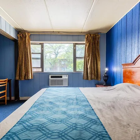 By Oyo I-90 Motel 2*