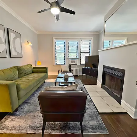 Relaxing Lakeview Escape 2br - Roscoe 35-2n * Chicago