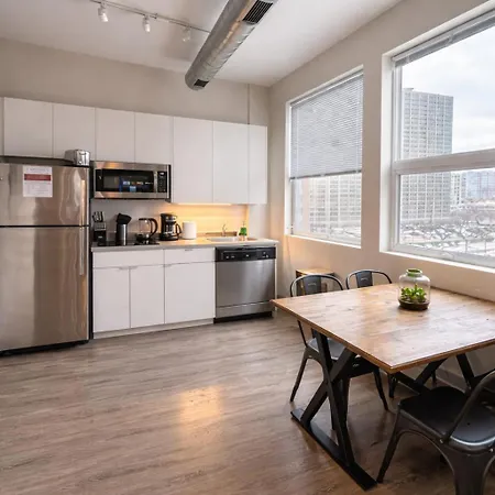 Chic South Loop 2br With Gym And Optional Parking Near Grant Park, Mccormick Place, Museum Campus & Downtown *