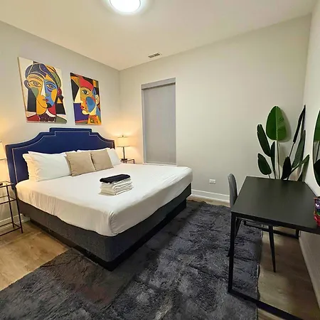 Sleek Style 3br Haven - Free Parking - Ashland 2n Chicago