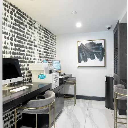 Gold Coast 2br W Gym Lounge 1 Block To L Chi-801 Apartment