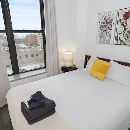 South Loop 2br Corner Unit With Natural Light, Optional Parking And Guest Access Near Downtown And Mccormick Place Apartment *