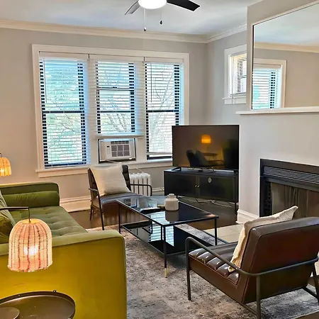 Relaxing Lakeview Escape 2br - Roscoe 35-2n Apartment Chicago
