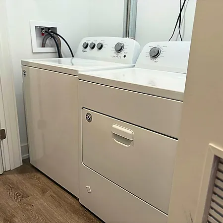 Sleek Style 3br Haven - Free Parking - Ashland 2n