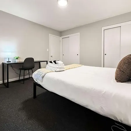 Cozy 1br Near Dining & Shops - Kimball C2