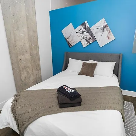 Business Ready 2br In South Loop With Skyline View, Optional Parking & Gym Access Close To Mccormick, Downtown & Cta * Chicago