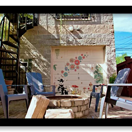 The Banksy-greystone Rooftop Firepit United Center Apartment