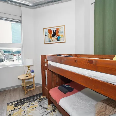 Apartment Mccormick Place 2br Oasis With Optional Parking, Patio, Gym For Up To 6 Guests Near Museum Campus, Grant Park & Soldier Field *