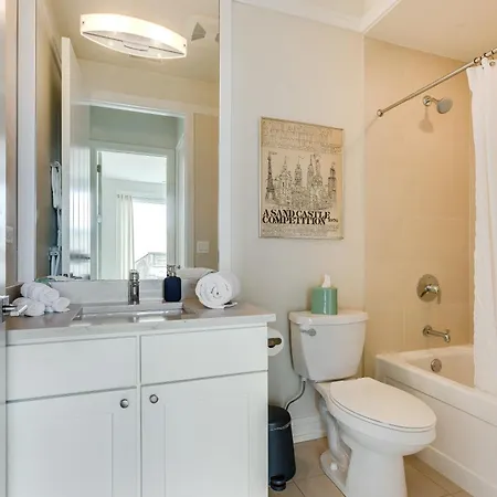 Apartment Designer 3br With Balcony & Elevator On Clark! Apts Chicago