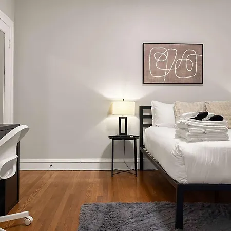 Spacious 4br Retreat - Chase E1 * Chicago