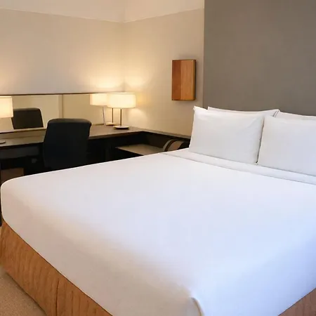 Crowne Plaza - West Loop By Ihg Hotel