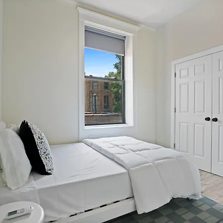 The Neighborhood - Lincoln Park 501 - Three Bedroom Penthouse Hotel