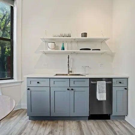The Neighborhood - Lincoln Park 501 - Three Bedroom Penthouse Hotel Chicago