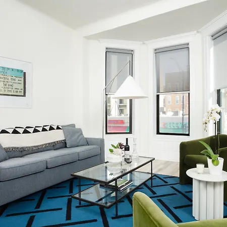 The Neighborhood - Lincoln Park 501 - Three Bedroom Penthouse Chicago