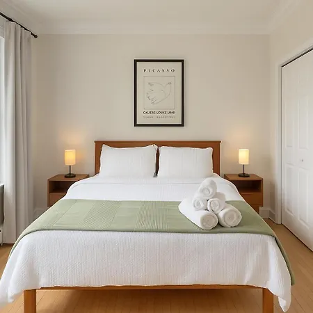 Beautiful 2bd 1ba Apartment *