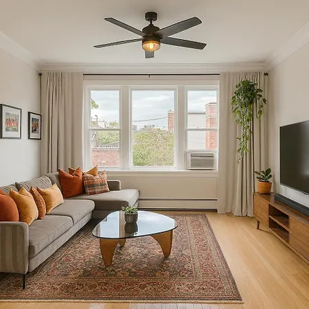 Apartment Beautiful 2bd 1ba