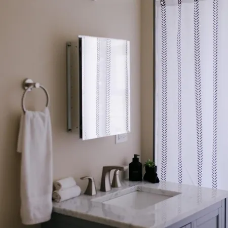 Sleeps 26 • Modern Multi-unit • Gym • Workspaces Holiday home Chicago