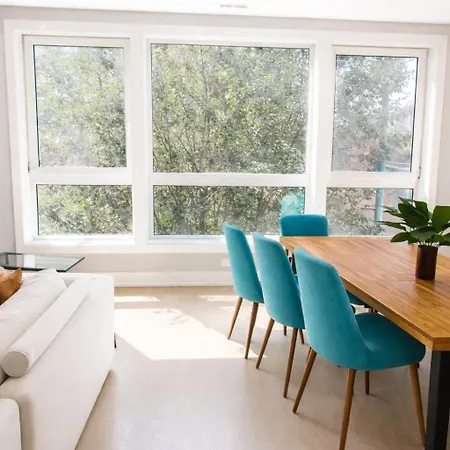Apartment Dreams - Designer Style - - Sleeps 7 Chicago