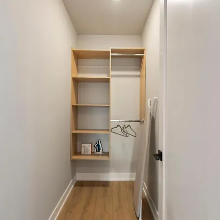 Brand New Building In The Medical District Apartment Chicago