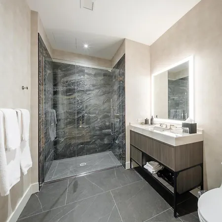 One Hotel 4*