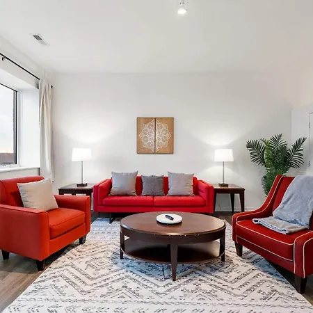 Spacious 3br Urban Getaway W Gym Chicago