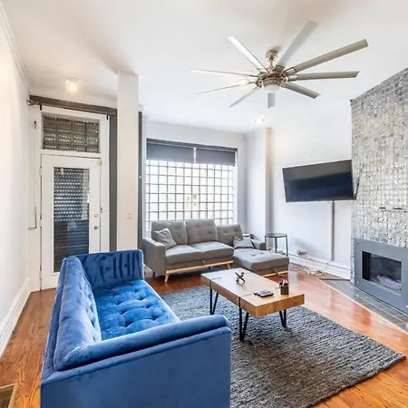 Modern 4 Bedroom Greystone Holiday home *