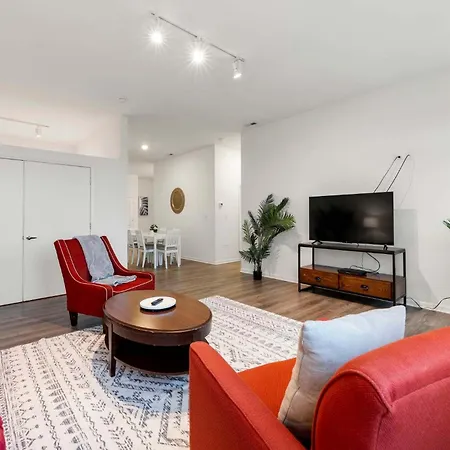 Holiday home Spacious 3br Urban Getaway W Gym
