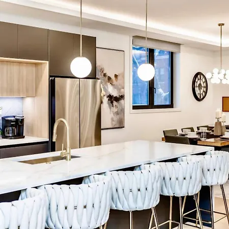 Ultra Modern Luxury - New Construction 4 Bedrooms Chicago