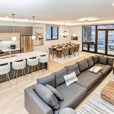 Holiday home Ultra Modern Luxury - New Construction 4 Bedrooms