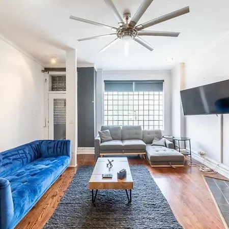 Modern 4 Bedroom Greystone Chicago