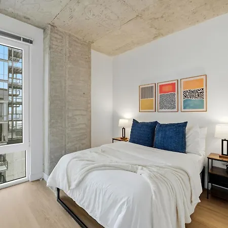 Envitae 4br Modern Sleek Holiday home